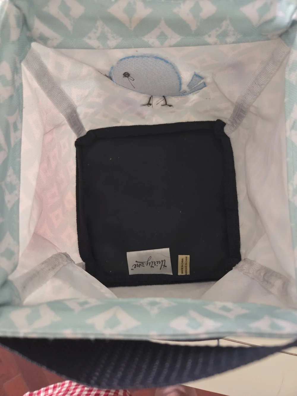 thirty-one Little Carryall Cube With Embroided Bird - So Cute!